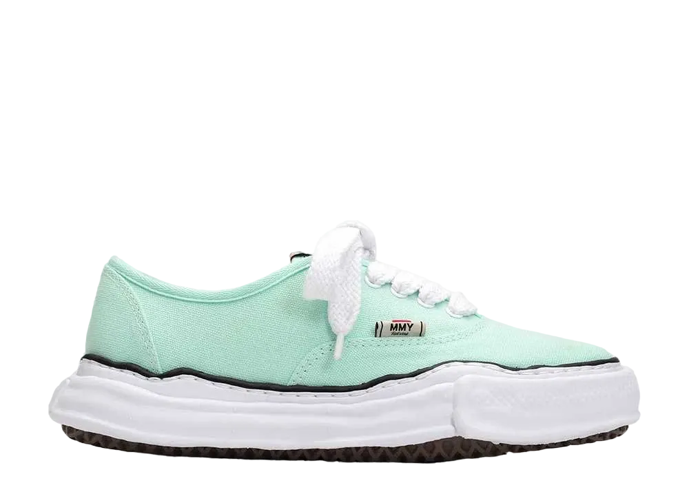 メゾンミハラヤスヒロ ベイカー OG ソール キャンバス ロートップ スニーカー "ライトブルー" (A02FW704)