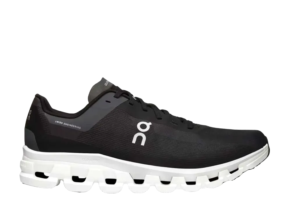 オン クラウドフロー4 "ブラック/ホワイト"