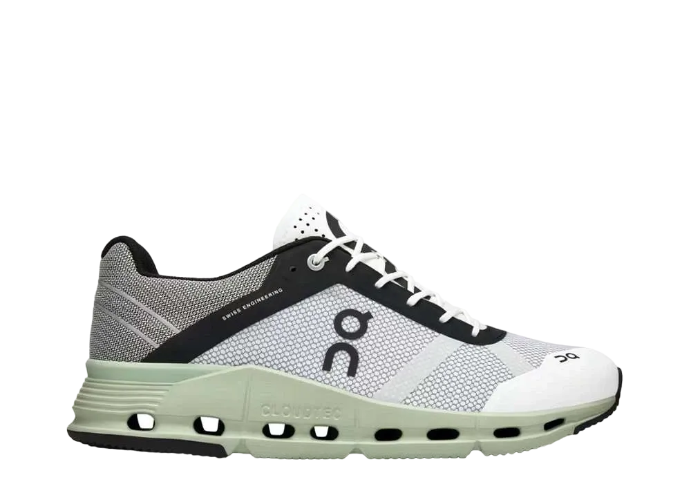 オン ウィメンズ クラウドノヴァ Z5 ラッシュ "ブラック/ホワイト"