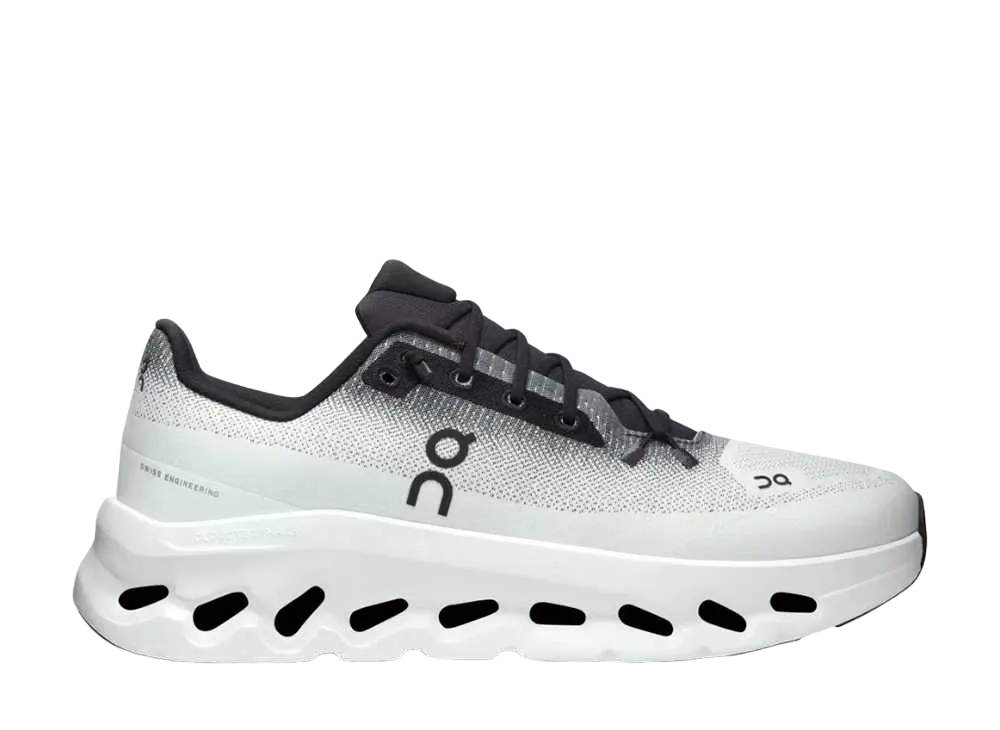 オン クラウドティルト "ブラック/アイボリー"