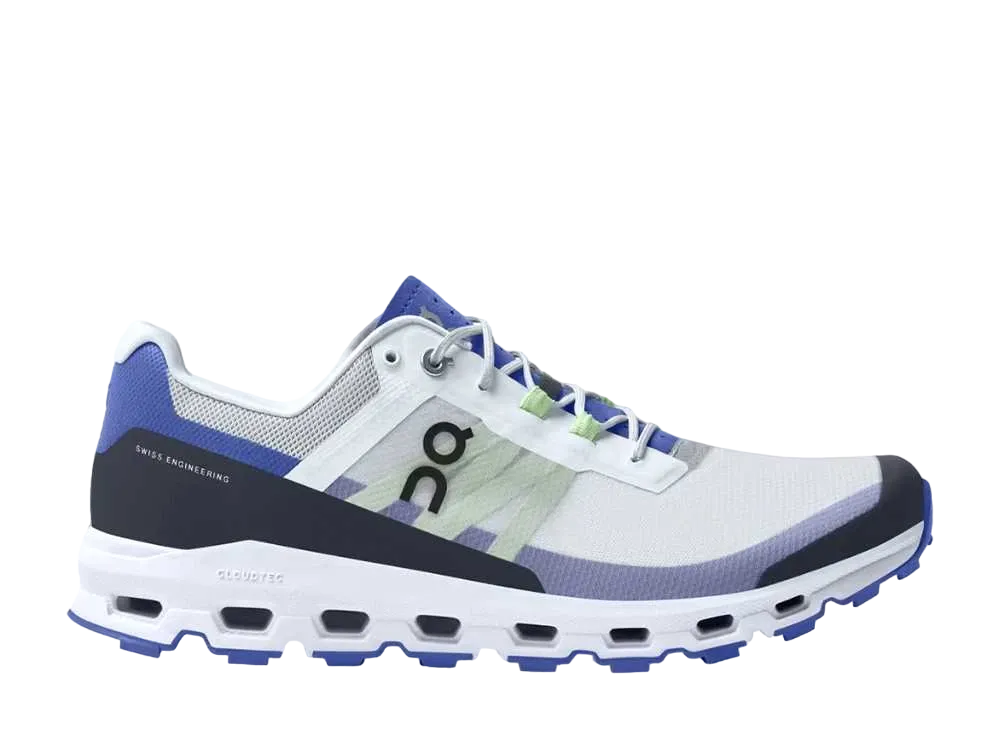 On Cloudvista "Frost/Ink"