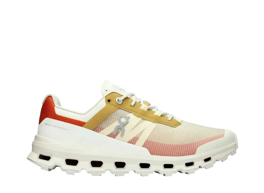 オン ウィメンズ クラウドビスタ "アイボリー/ブロンズ"