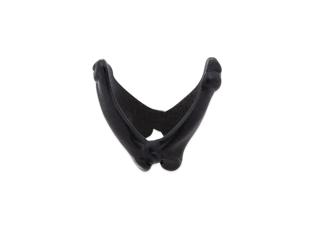 TAKAHIROMIYASHITATheSoloist. bone shaped victory ring. "black"