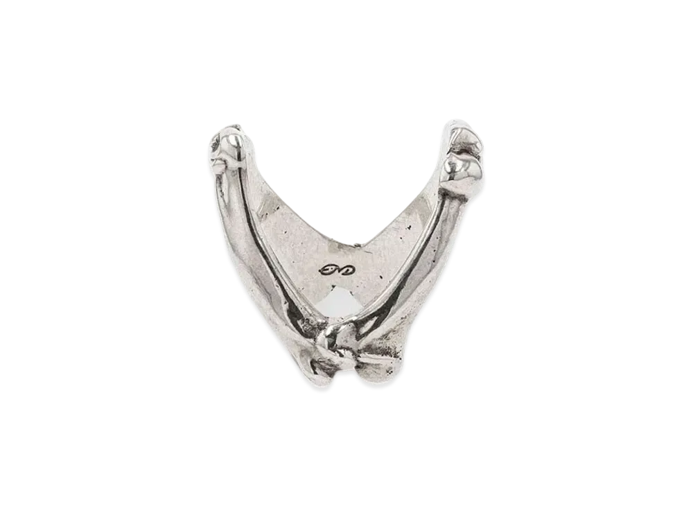 TAKAHIROMIYASHITATheSoloist. bone shaped victory ring. "silver"