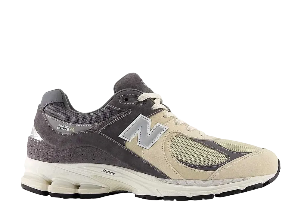New Balance 2002R "Sandstone"