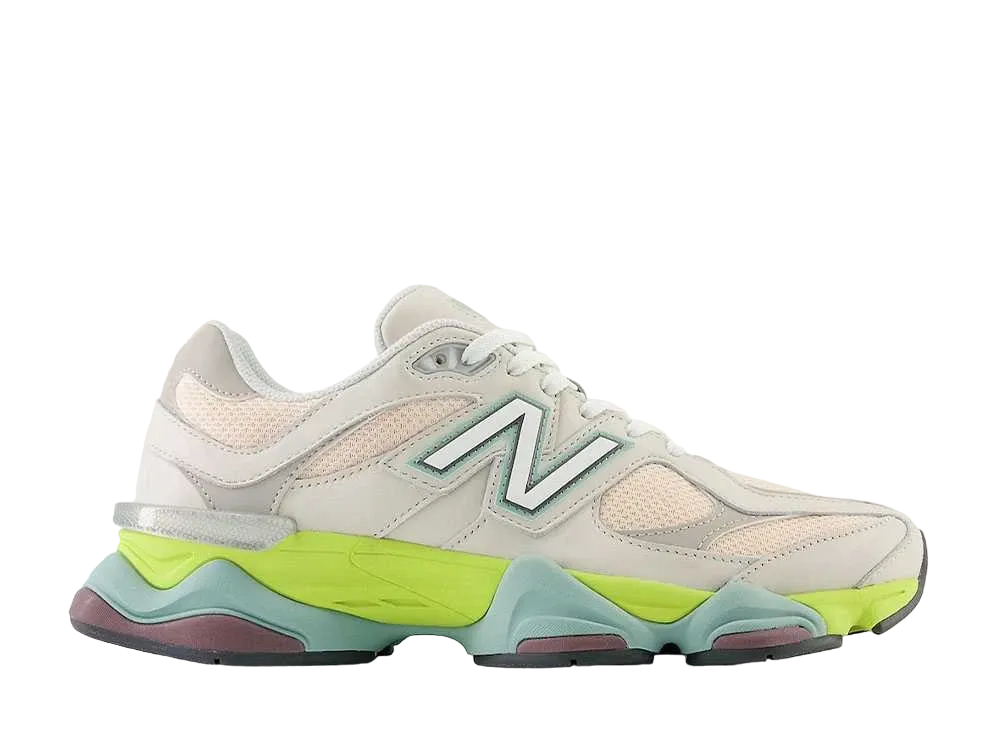 ニューバランス 9060 "ムーンビーム/ヴィンテージローズ/ムーンロック"
