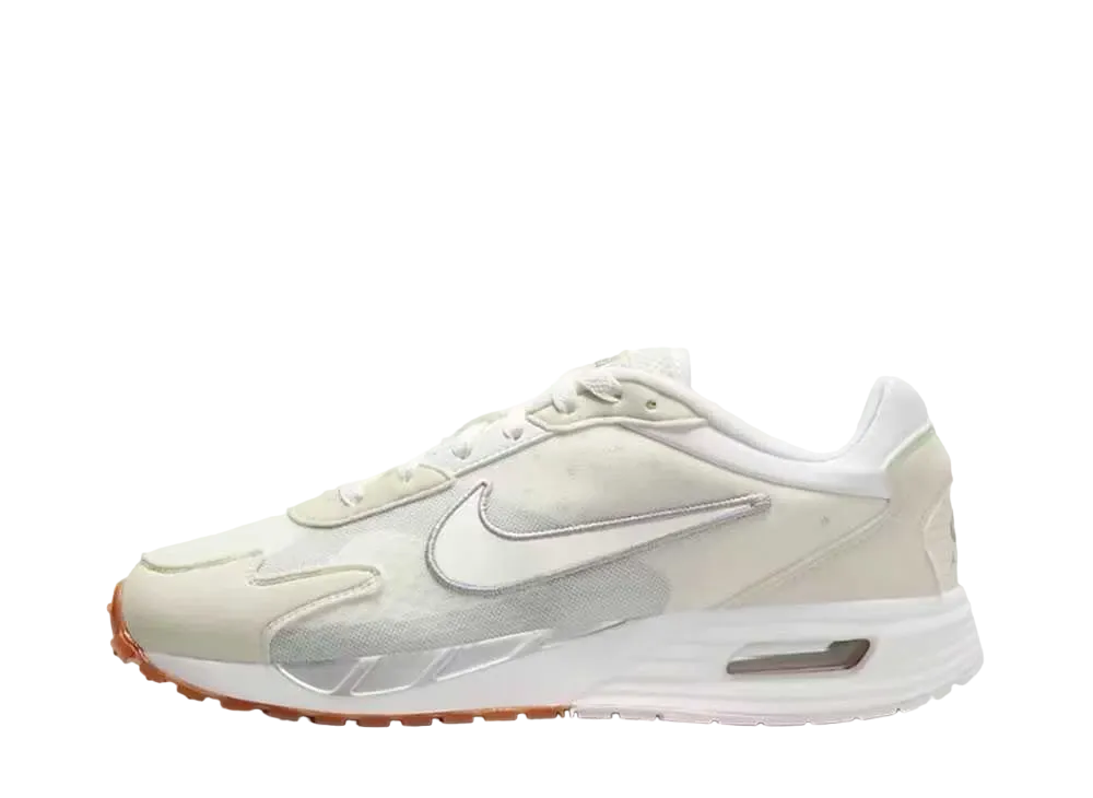 ナイキ ウィメンズ エアマックス ソロ "サミットホワイト/メタリックシルバー/ガムライトブラウン/セイル"