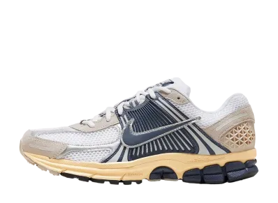 ナイキ ズーム ボメロ5 "シンス72"