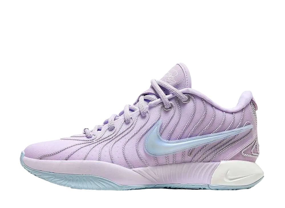 Nike LeBron 21 "Easter"