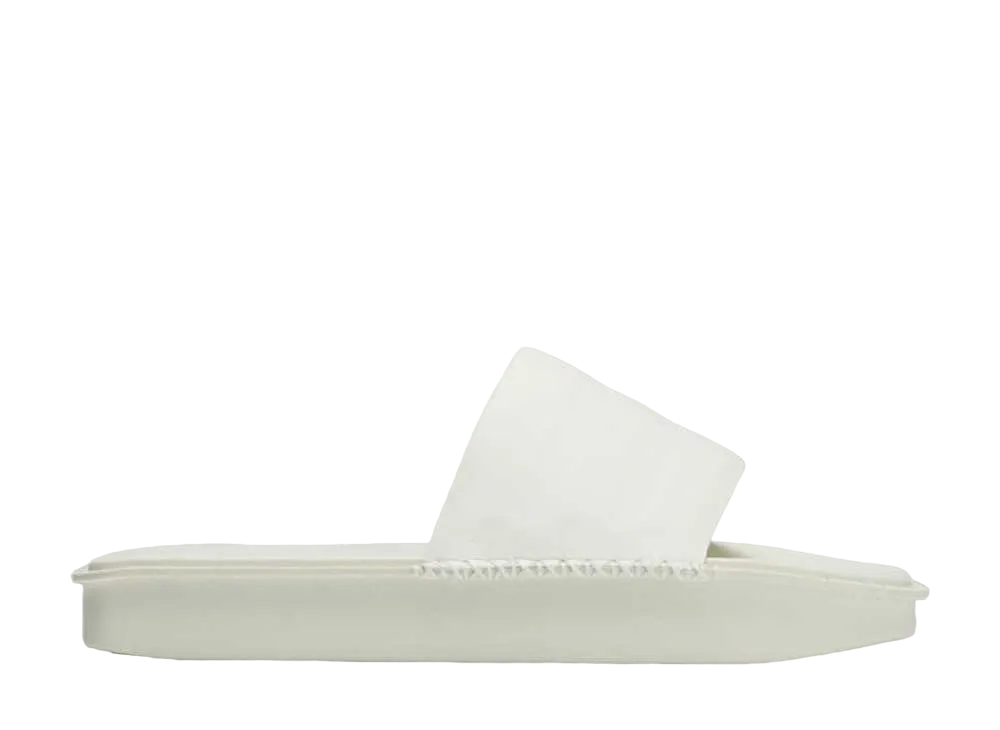 アディダス ワイスリー ウォーター スライド "オフホワイト"