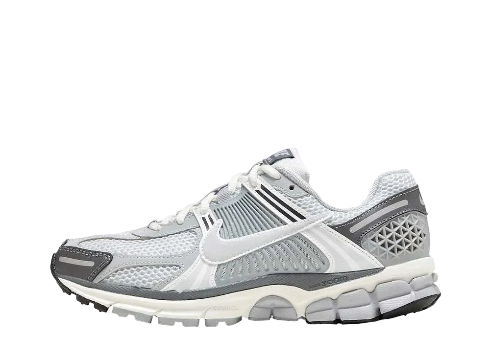 ナイキ ウィメンズ ズーム ボメロ5 "ウルフグレー/クールグレー/ホワイト"