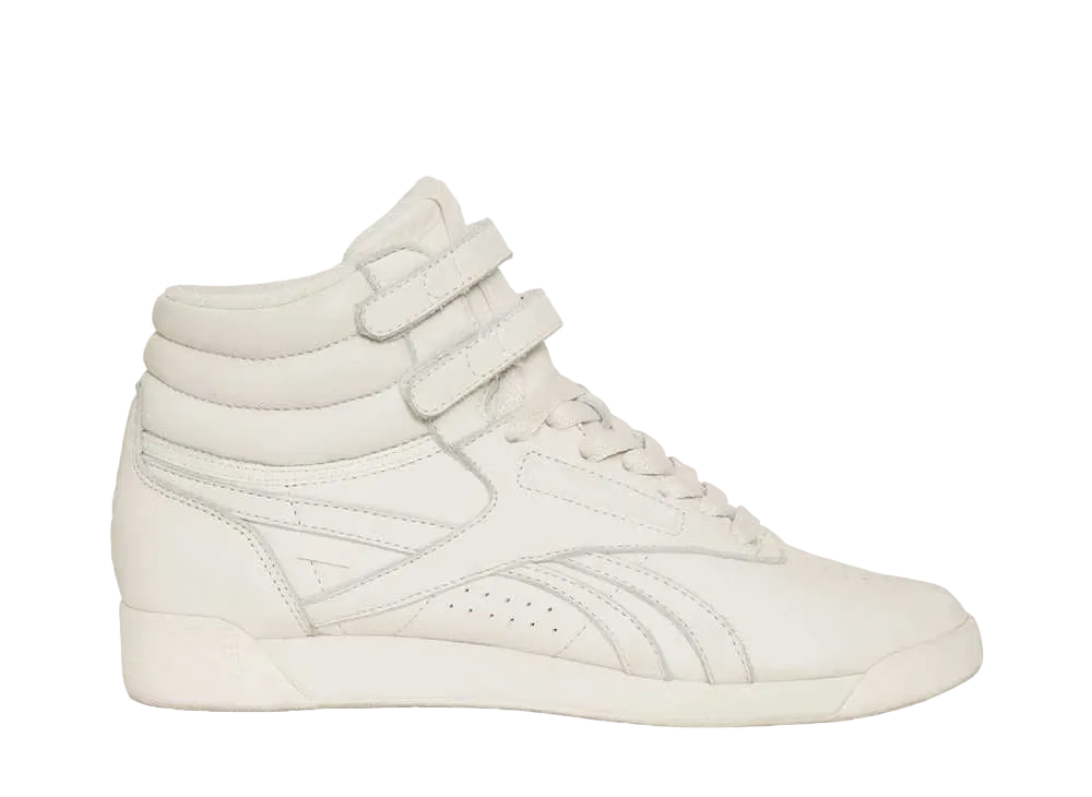 アニン ビン × リーボック ウィメンズ フリースタイル ハイ "チョーク"