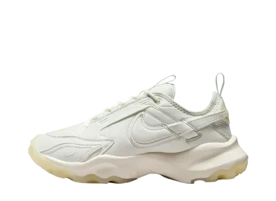 Nike Women's TC 7900 PRM "Sail/Seagrass/Barely Green"