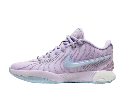 Nike LeBron 21 "Easter"