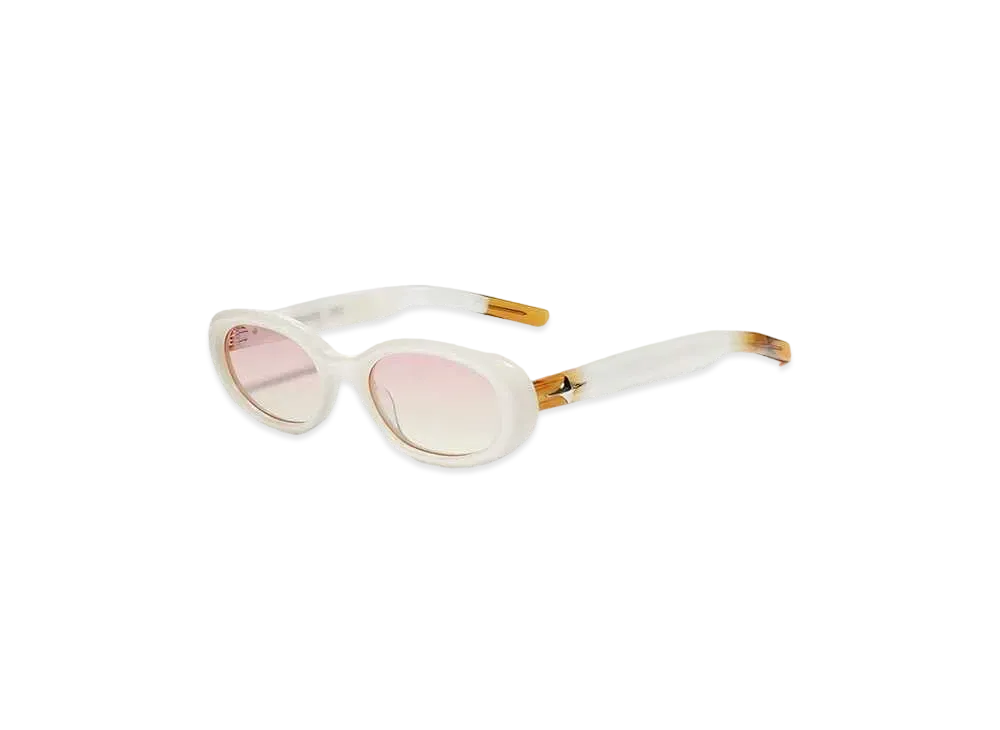 Gentle Monster Bandoneon.S WC6 "White Pearl"