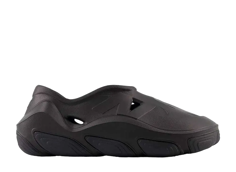 ニューバランス フレッシュフォームX リカバリー "ブラック"