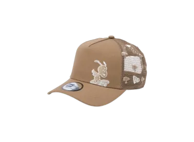 NEW ERA x PEANUTS 9Forty A-Frame Tracker Snoopy Skateboard "Khaki"