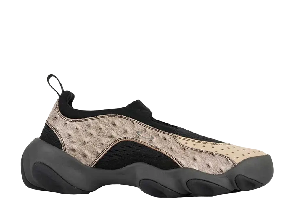 オークリー ファクトリーチーム スウェード フレッシュ サンダル "キャッスル/ブラック"