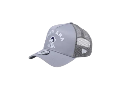 NEW ERA x PEANUTS 9Forty A-Frame Tracker Snoopy Cap "Grey"