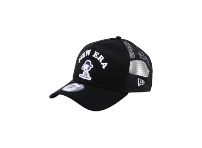 NEW ERA x PEANUTS 9Forty A-Frame Tracker Snoopy Cap "Black"