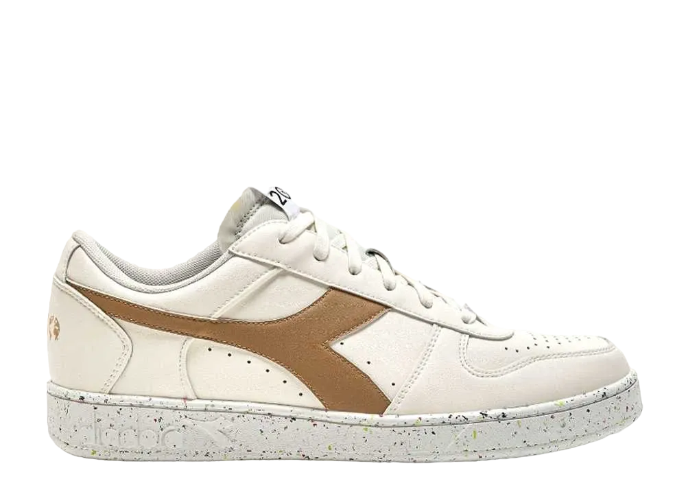 DIADORA Magic Basket Low 2030 "White/Iced Coffee"