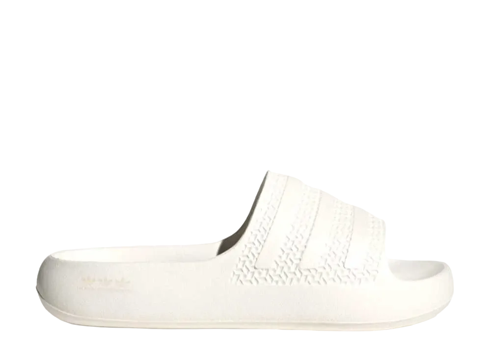 アディダス オリジナルス アディレッタ アヨン スライド "オフホワイト/ワンダーホワイト"