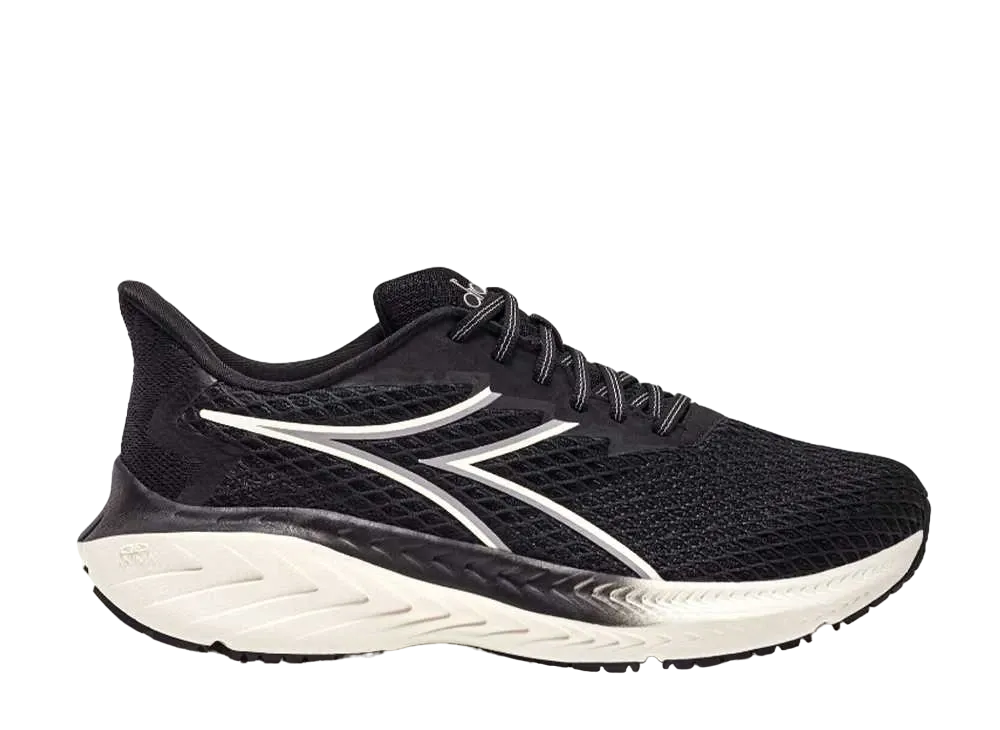 DIADORA Strada "Black/Whisper White"