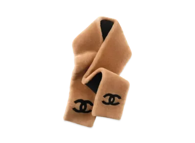 CHANEL Stole Shearling Lambskin "Beige/Black"