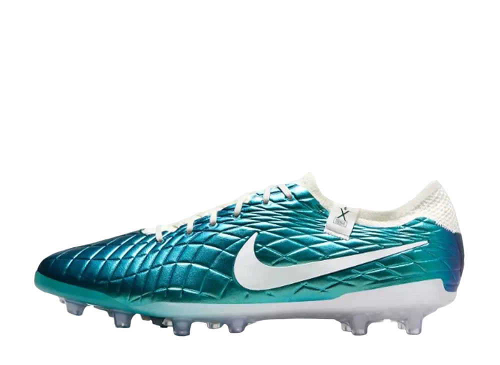 ナイキ ティエンポ エメラルド レジェンド10 エリート AG-Pro ローカット "ダークアトミックティール/セイル"