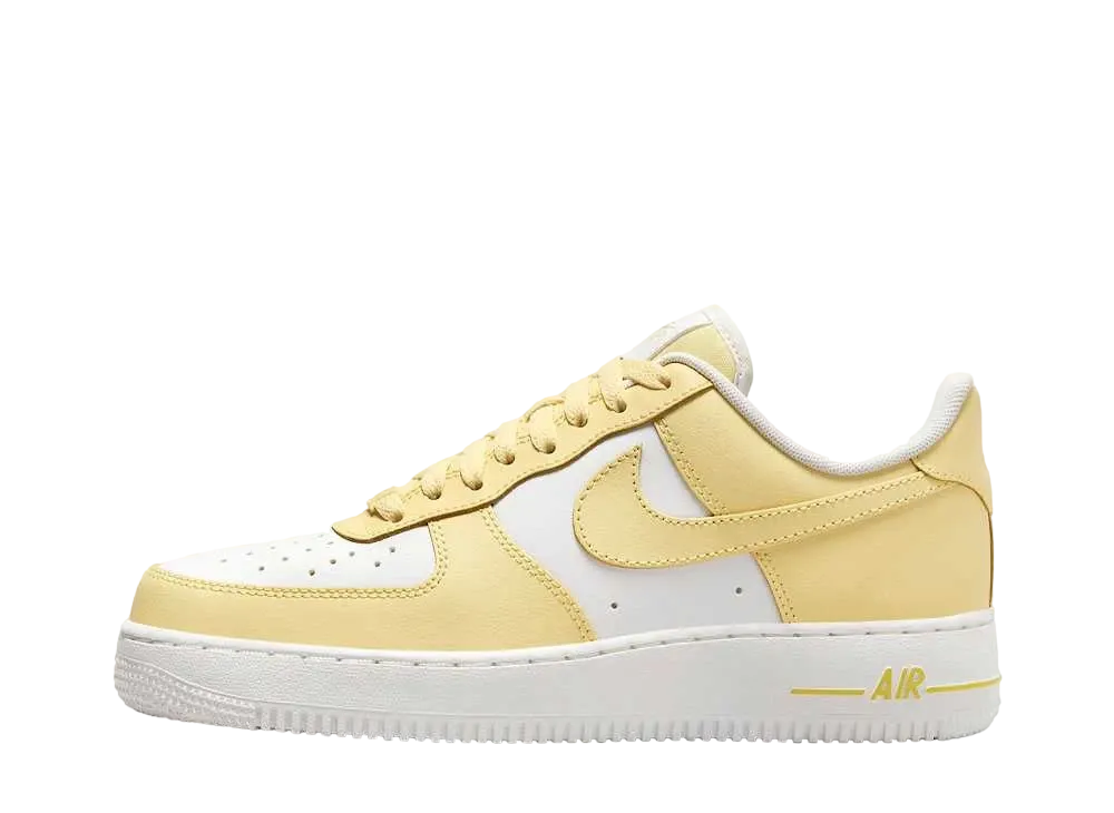 Nike Women's Air Force 1 Low "Light Lemon Venom"