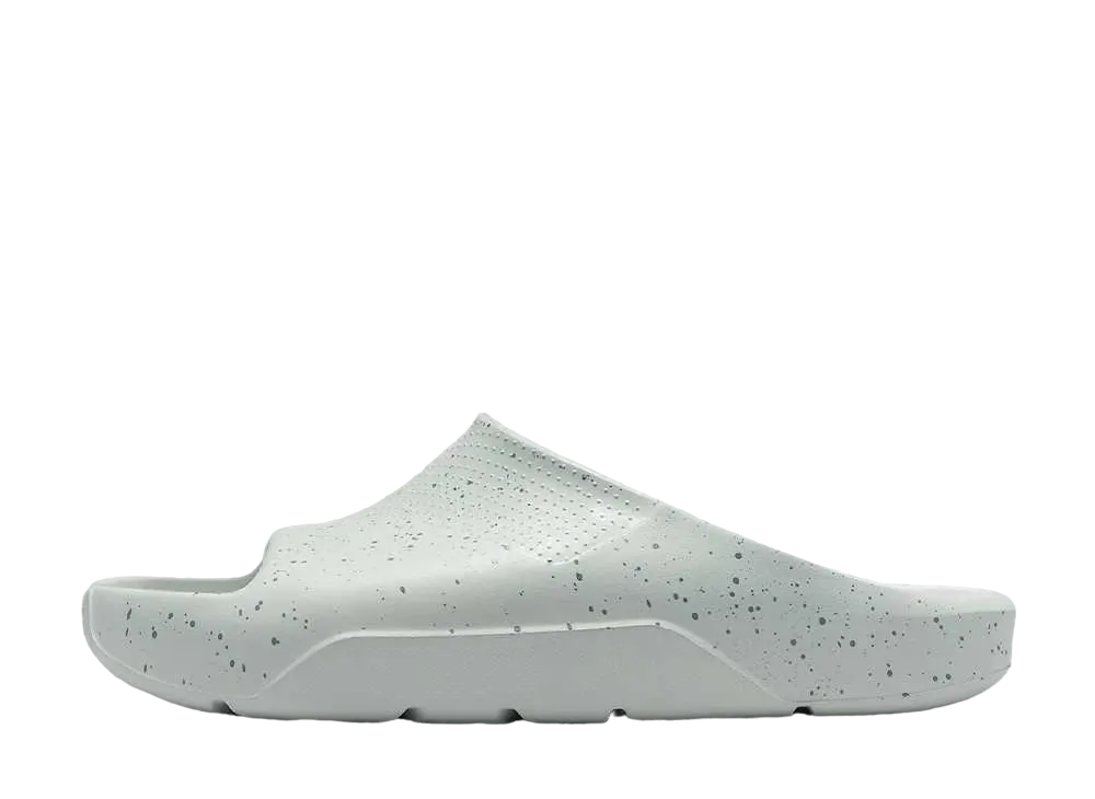 ナイキ ジョーダン ポスト スライド "ライトシルバー/マイカグリーン"