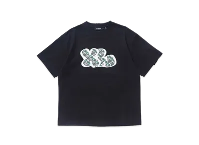 XLARGE x MQ XL S/S Tee "Black"