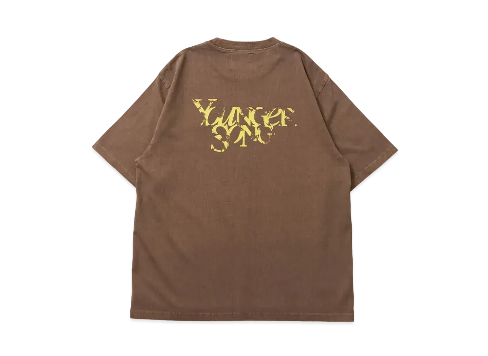 Younger Song pigment Universal logo T "Brown"