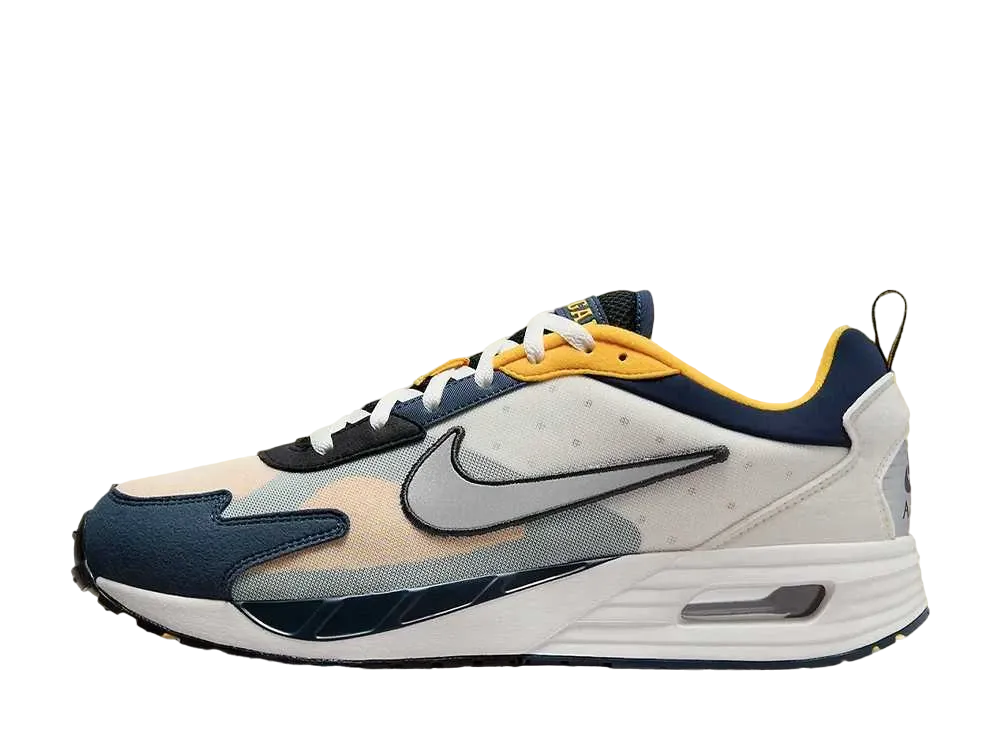 ナイキ エアマックス ソロ "ミシガン"