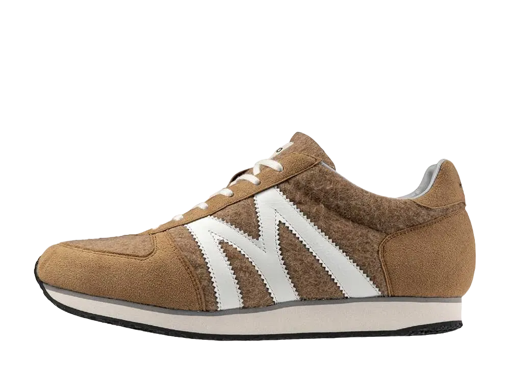 Mizuno MR1 "Wool Camel/White"