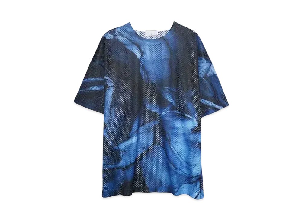 TAUPE GRAPHICAL OVER PRINT MESH TEE "BLACK"