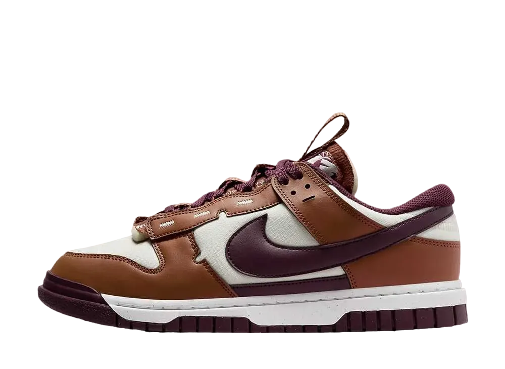 ナイキ エアダンク ロー ジャンボ "ライトブリティッシュタン/バーガンディークラッシュ/ココナッミルク/セイル"