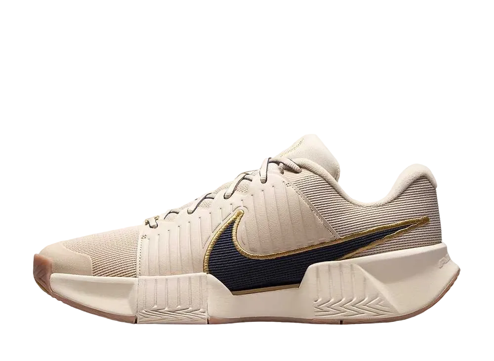 ナイキ GPチャレンジ プロ プレミアム "サンドドリフト/メタリックゴールド/ガムミディアムブラウン/サンダーブルー"