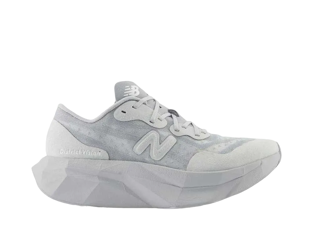ディストリクトヴィジョン × ニューバランス ウィメンズ フューエルセル スーパーコンプ エリートV4 "アルミニウムグレー"
