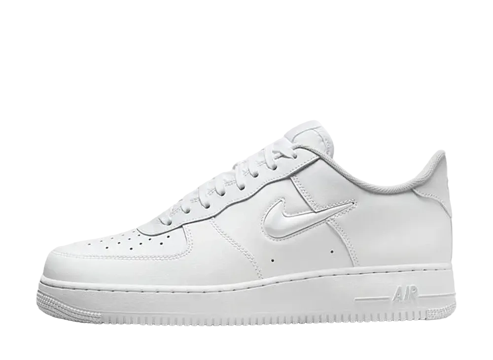 ナイキ エアフォース1 ロー "トリプルホワイト"