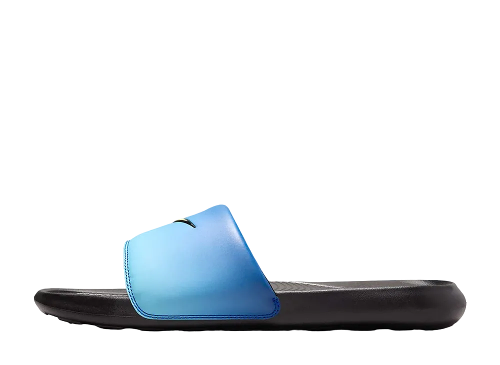 ナイキ ビクトリー ワン "ハイパーブルー/スカイブルー/ブラック/シャモア"