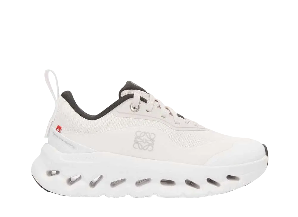 LOEWE × On Women's Cloudtilt 2.0 "Sand/White"