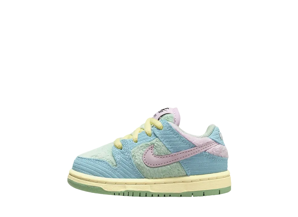 VERDY × Nike SB Dunk Low Pro QS "Visty/Blue Gaze and Enamel Green"