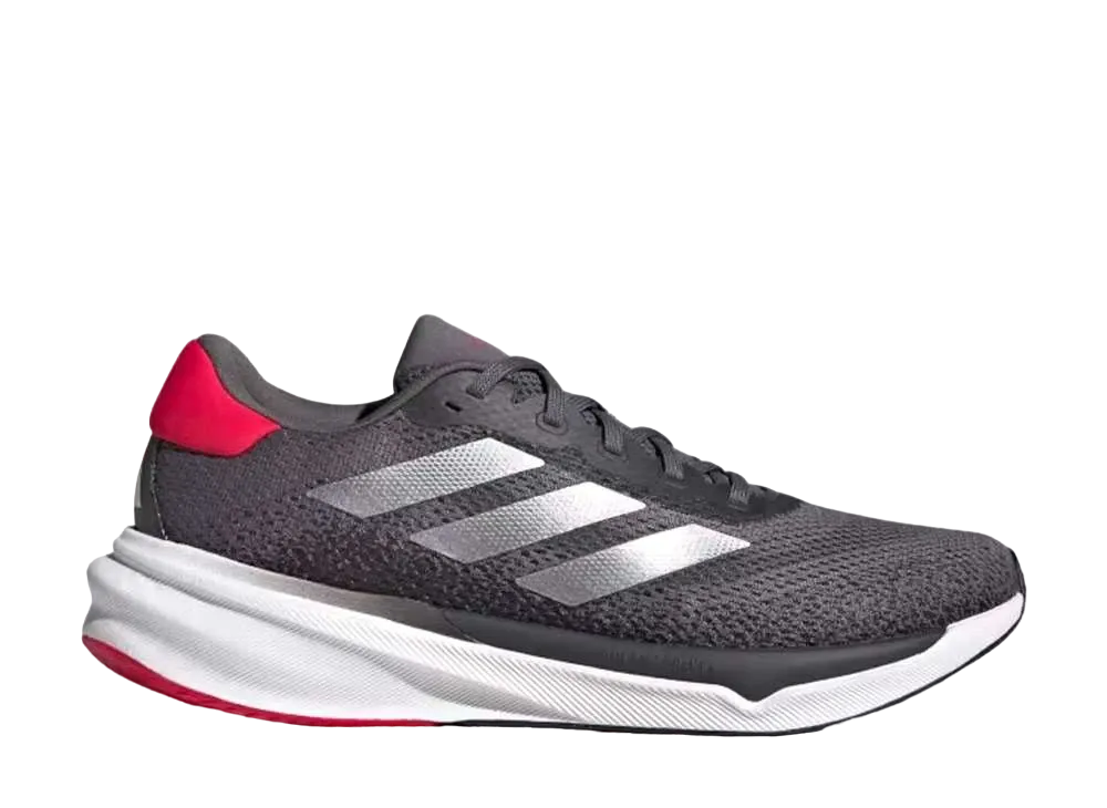 アディダス スーパーノヴァ ストライド "グレーファイブ/クラウドホワイト/ベタースカーレット"