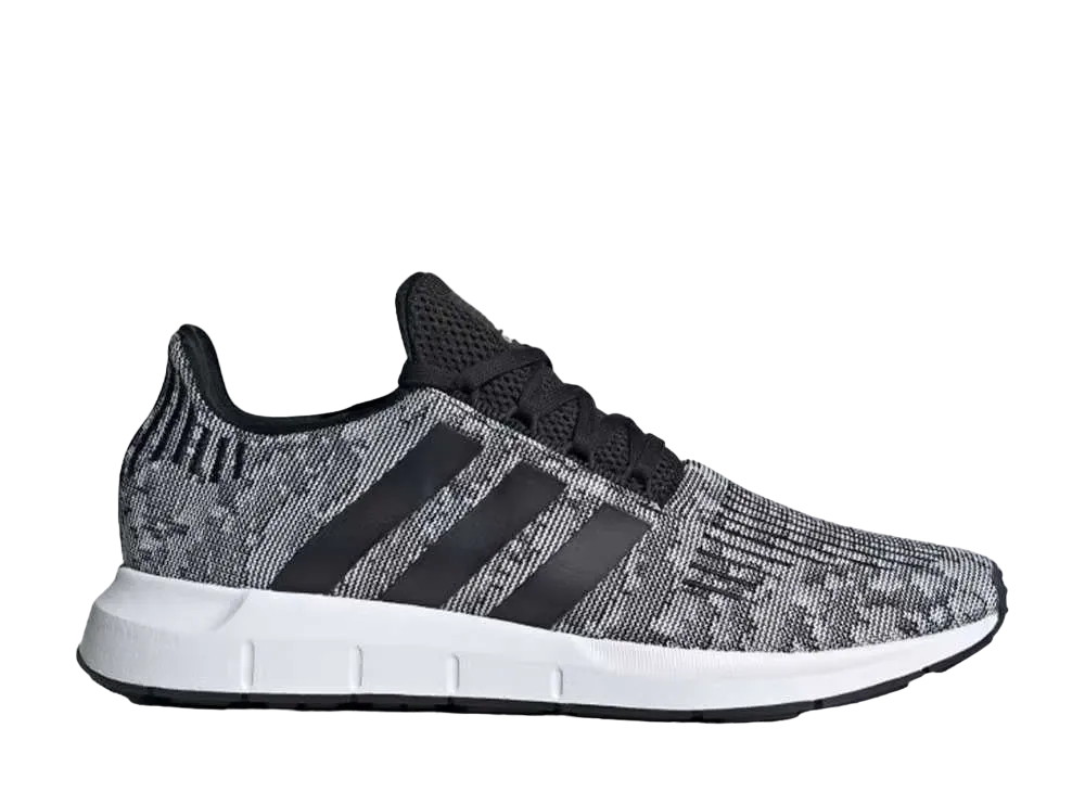 アディダス スウィフト ラン 1.0 "コアブラック/クラウドホワイト"