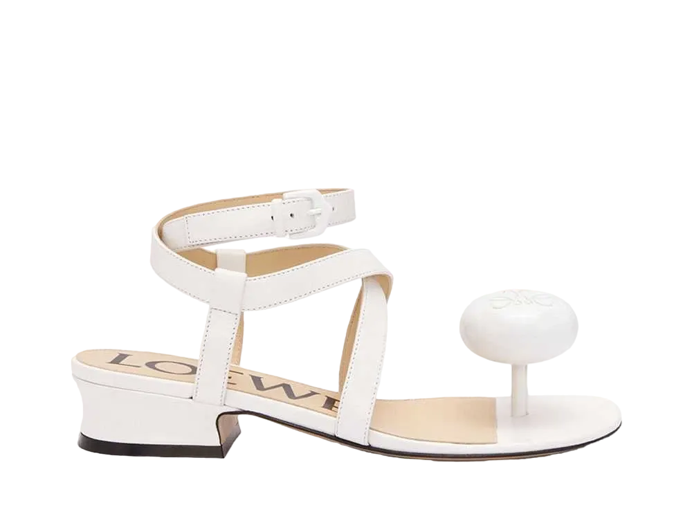 LOEWE Women's Calle Pebble sandal in Lambskin "Almost Optic"