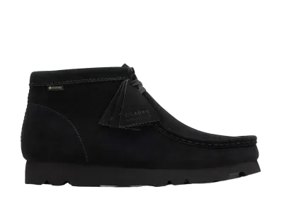 クラークス ワラビー ブーツ ゴアテックス "ブラックスウェード"