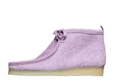 エンド × クラークス オックスフォード フラワーズ ワラビー ブーツ "ライラックフローラル"