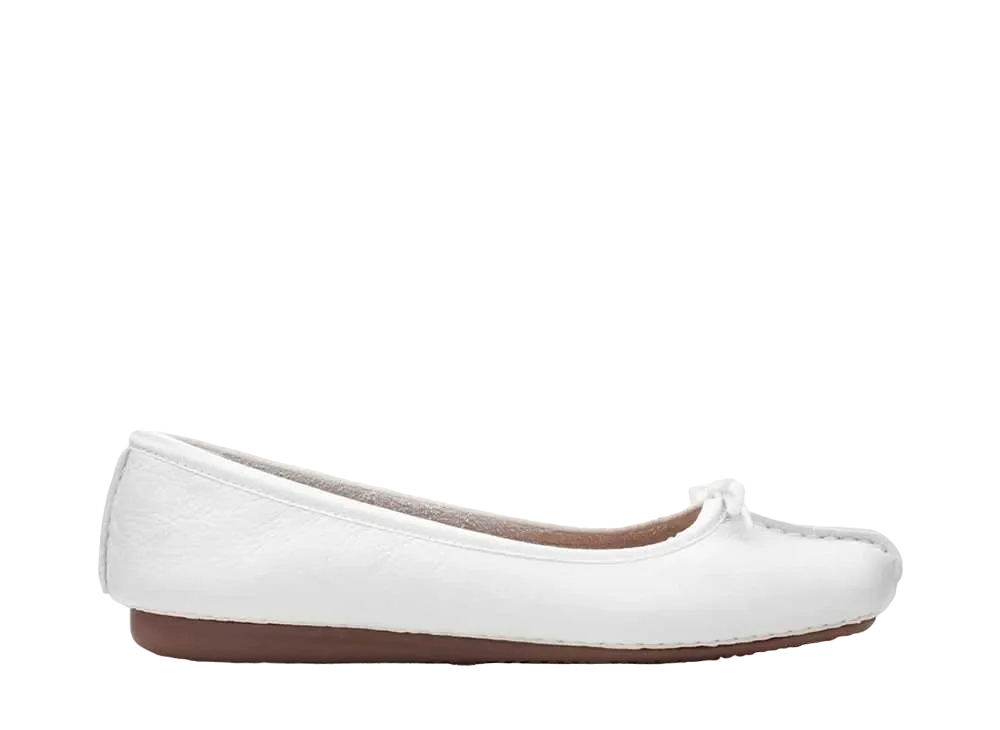 クラークス ウィメンズ フレックルアイス "ホワイトレザー"