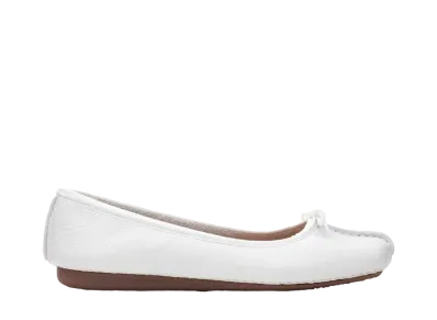 Clarks Women's Freckle Ice "White Leather"